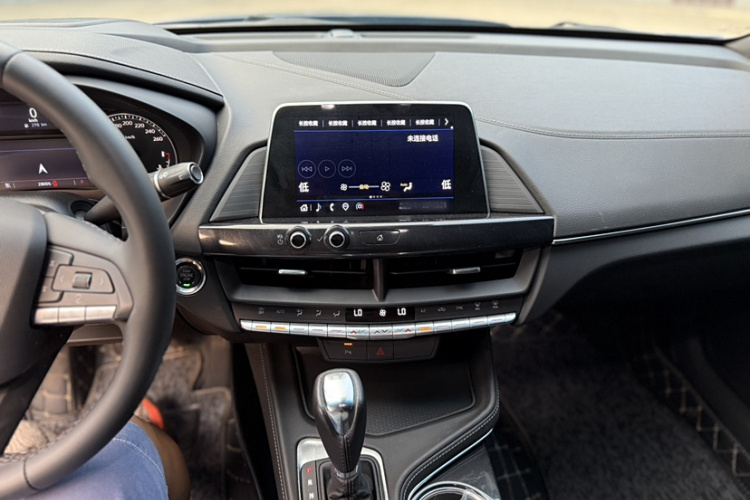 凯迪拉克CT4 2022款 28T 风尚型局部细节16