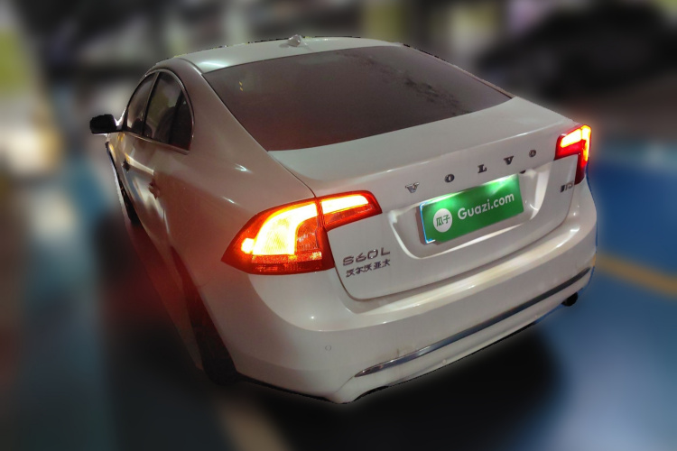 沃尔沃S60 2019款 S60L 改款 T5 智进进阶版车身外观5