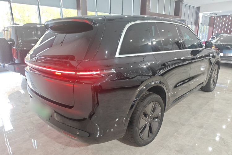 理想汽车 理想L8 2024款 Pro车身外观7