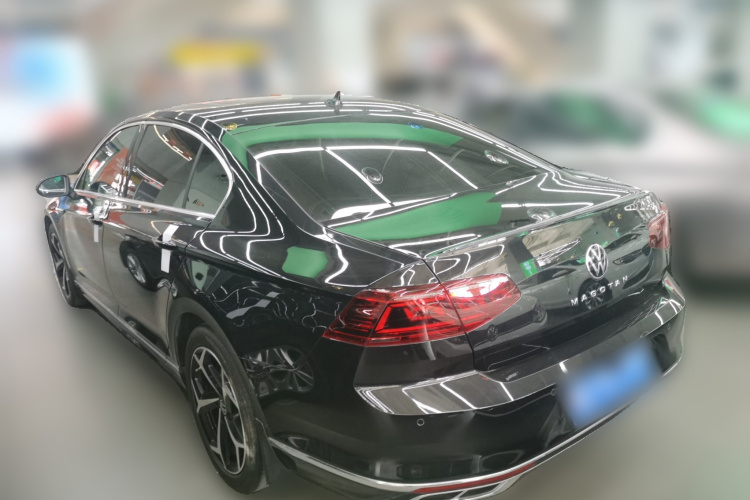 大众 迈腾 2023款 200万辆纪念版 380TSI DSG旗舰型车身外观5