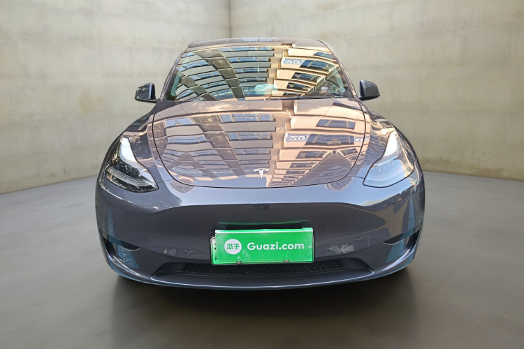 特斯拉 Model Y 2022款 改款 后轮驱动版车身外观2