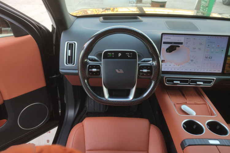 理想汽车 理想L6 2024款 Pro中控内饰13