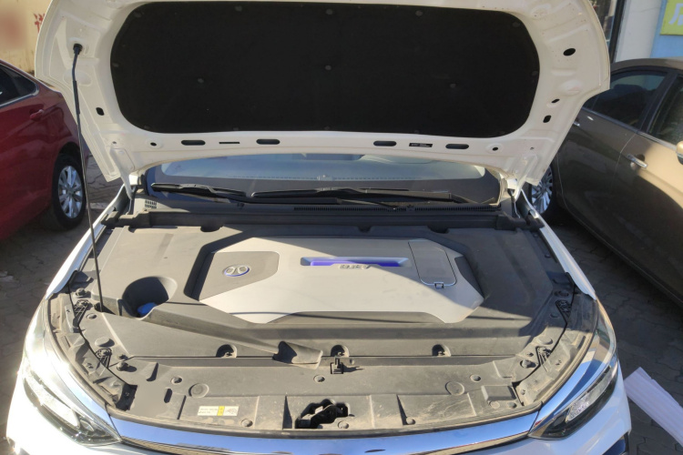 北京汽车 北京EU5 2018款 R550 智潮版机舱底盘24