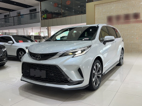 丰田 格瑞维亚 2024款 2.5L混动 尊贵PLUS版