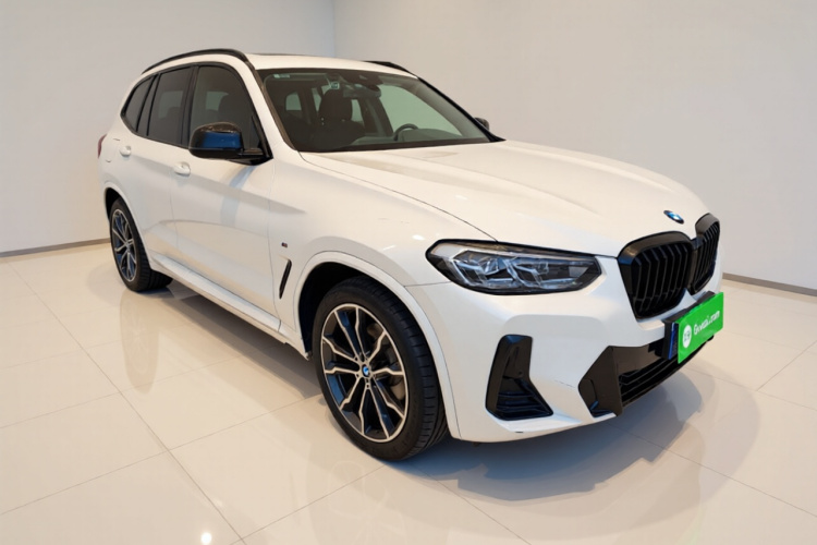 宝马X3 2022款 xDrive30i 领先型 M曜夜套装车身外观3