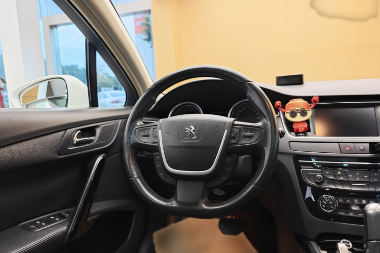 标致508 2013款 2.3L 两周年纪念 自动旗舰版局部细节13