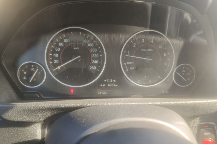 宝马3系 2019款 320i M运动套装局部细节14