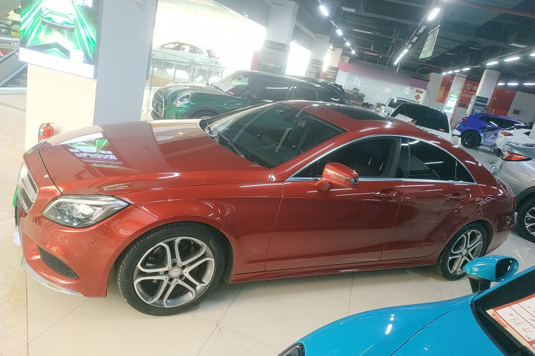 奔驰CLS 2016款 CLS 260 逸彩版车身外观4