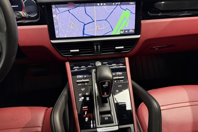 保时捷 2019款 Cayenne 3.0T中控内饰7008