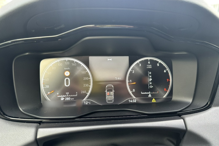 领克01 2019款 2.0T 两驱型Pro版 国VI中控内饰7004