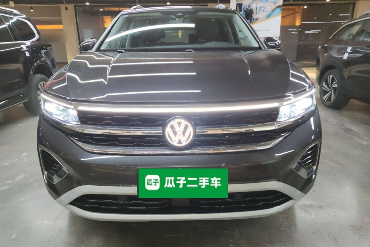 大众 揽境 2023款 改款 380TSI 四驱豪华佳境版Pro 6座车身外观6001