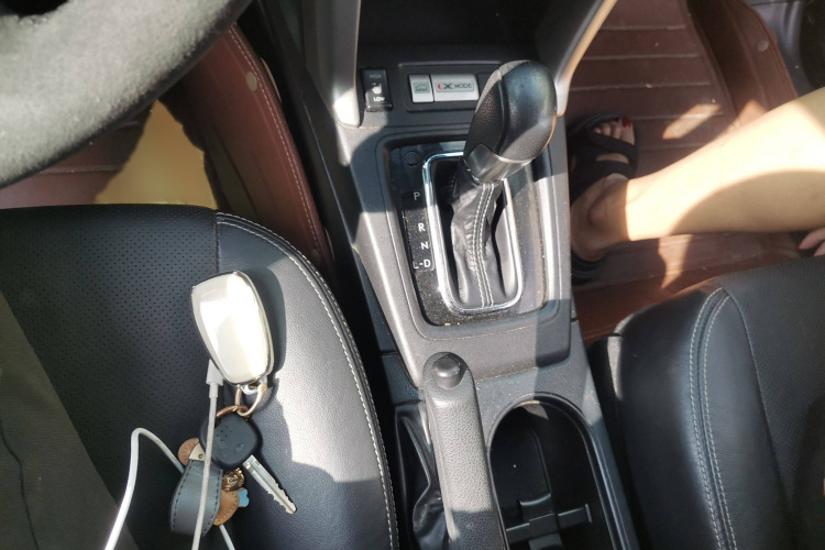 斯巴鲁 森林人 2013款 2.5i 自动豪华版局部细节18