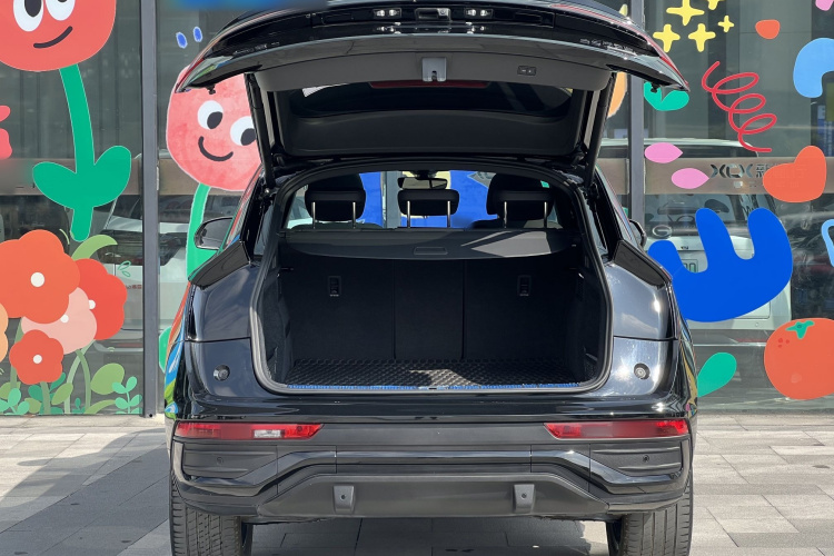 奥迪Q5L Sportback 2024款 40 TFSI 豪华型车身外观6008