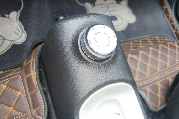 五菱汽车 宏光MINIEV 2022款 GAMEBOY 300km 玩咖款 磷酸铁锂局部细节18