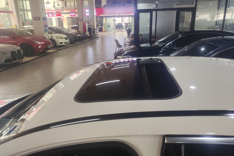 奔驰C级 2023款 C 200 L 运动版局部细节57