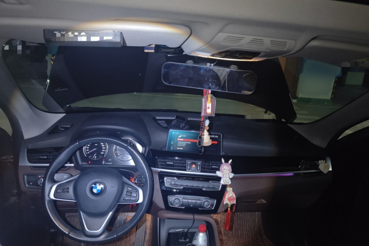宝马X1 2020款 sDrive20Li 时尚型中控内饰7002