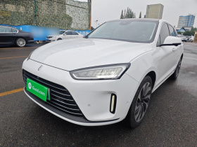 鸿蒙智行 问界M5 2022款 增程后驱标准版