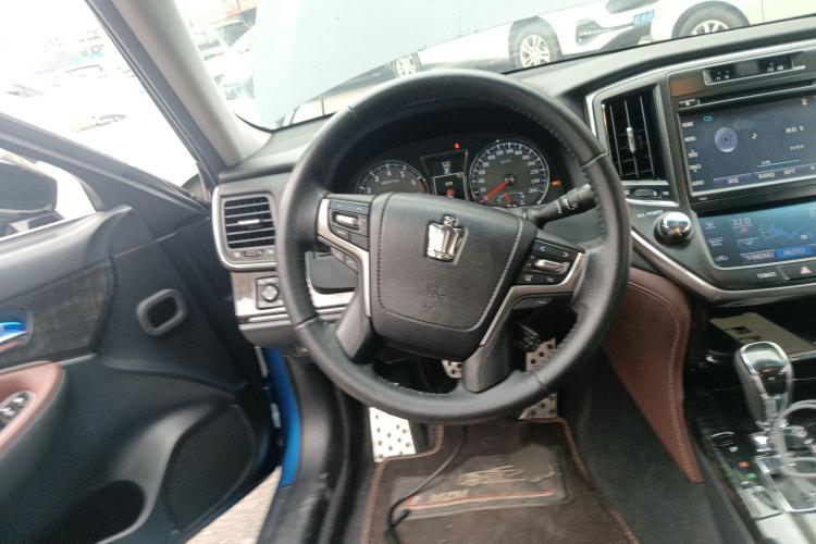 丰田 皇冠 2017款 2.0T 运动版中控内饰13