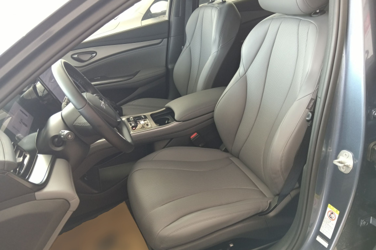 比亚迪 海豹07 DM-i 2025款 DM-i 1.5L 125km 精英型中控内饰19