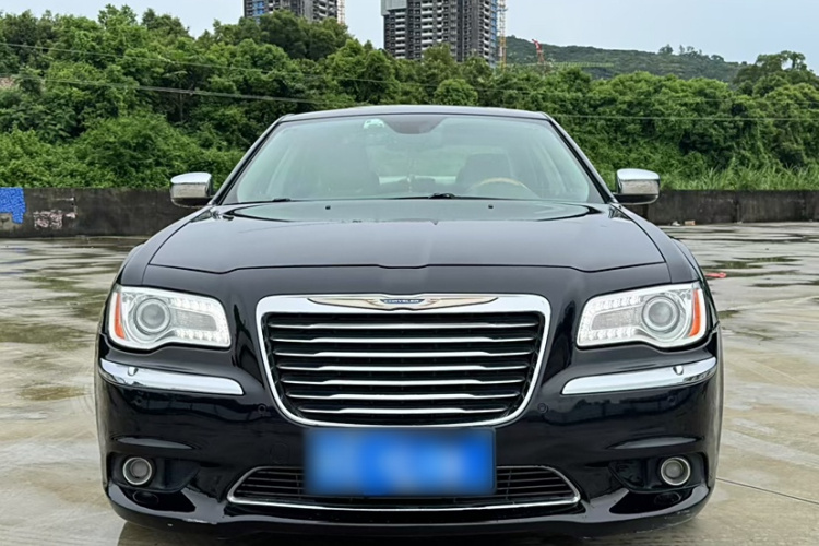 克莱斯勒300C(进口) 2013款 3.6L 尊适版车身外观6006