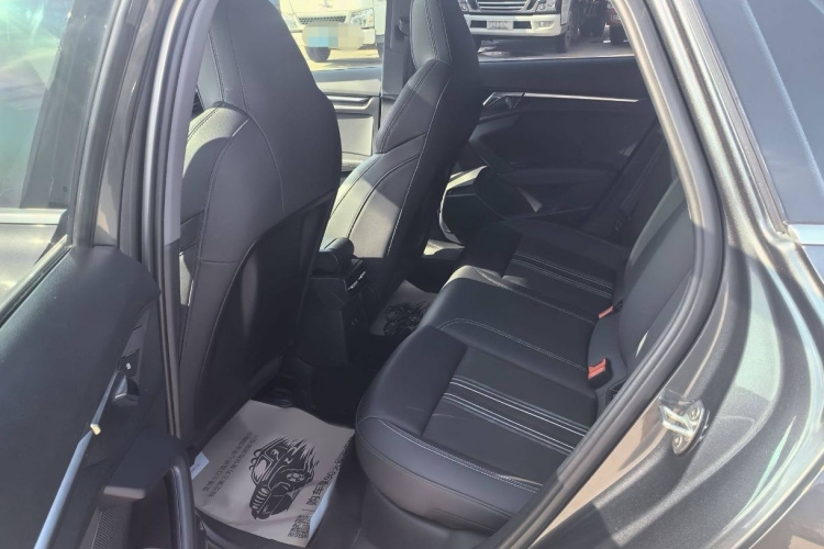 奥迪A3 2021款 Sportback 35 TFSI 时尚运动型中控内饰7004