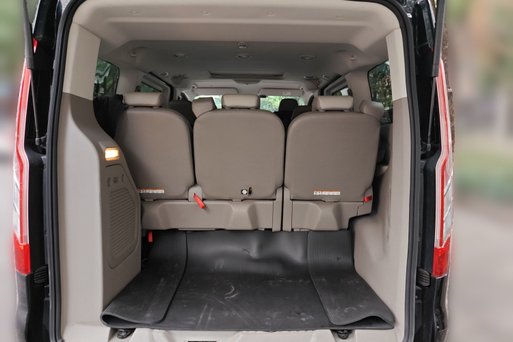 福特 途睿欧 2017款 2.0T 自动精睿版局部细节23