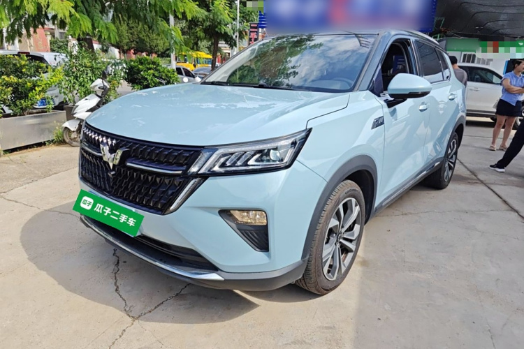 五菱汽车 五菱星辰 2021款 1.5T CVT星辉版车身外观1