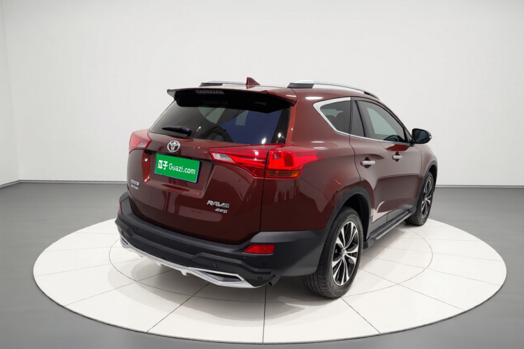 丰田 RAV4荣放 2015款 2.5L 自动四驱精英版车身外观7