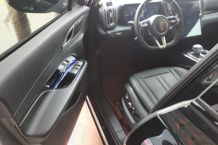 红旗HS3 2024款 1.5T 善为版中控内饰7003