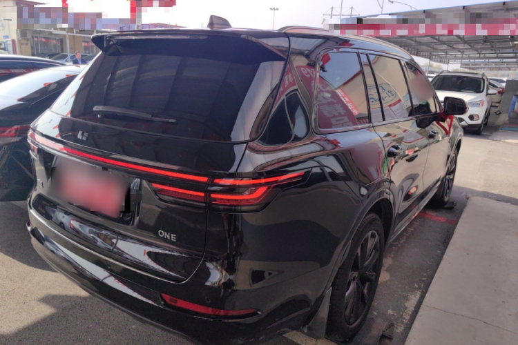 理想汽车 理想ONE 2021款 增程6座版车身外观7
