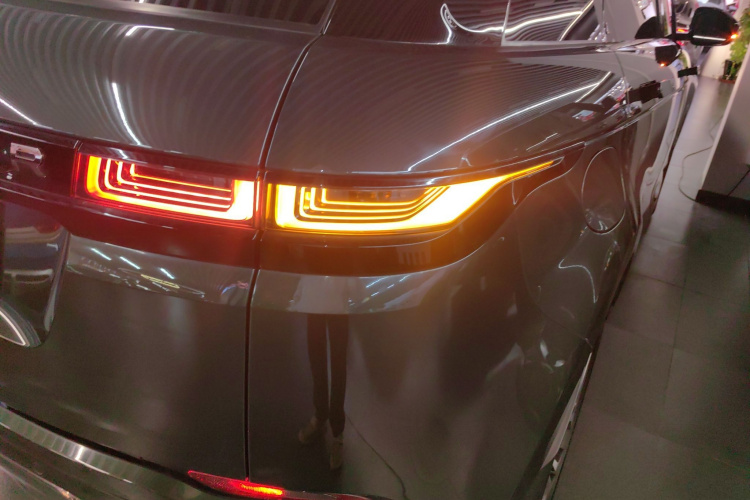 路虎 揽胜极光 2021款 极光L 249PS R-Dynamic First edition 首发版车身外观6006