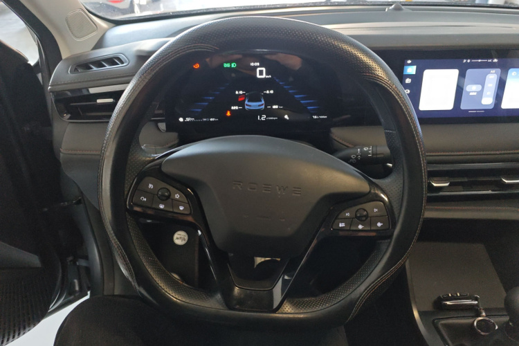 荣威i5 2023款 1.5L 手动舒享版中控内饰13