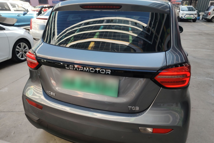 零跑汽车 零跑T03 2021款 400轻享版 三元锂车身外观6004