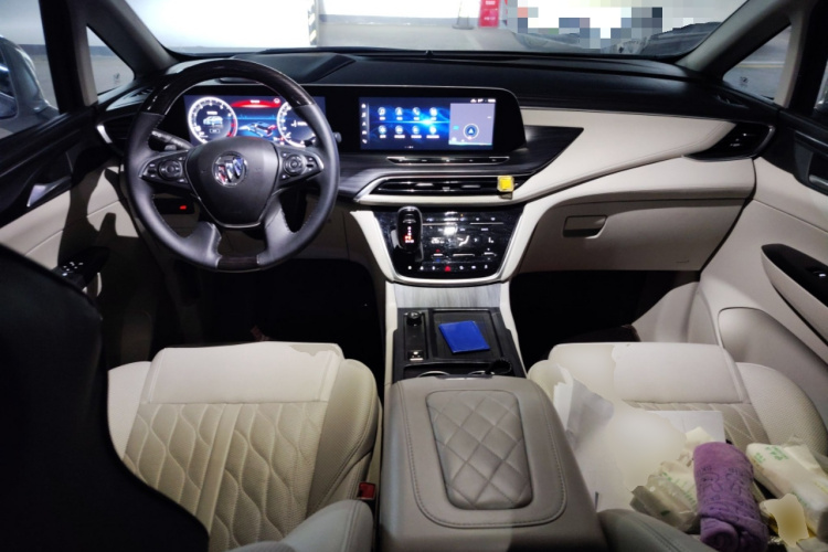 别克GL8 2020款 ES陆尊 653T 舒适型中控内饰12