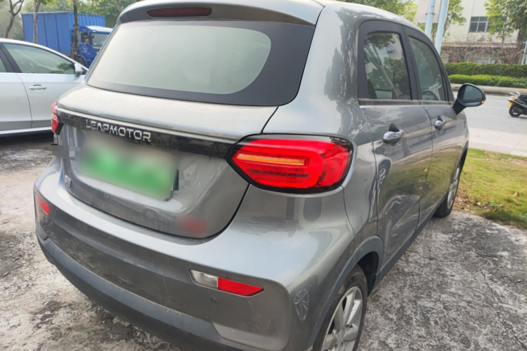 零跑汽车 零跑T03 2022款 炫晶版车身外观7