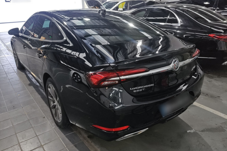 别克 君越 2021款 652T 豪华型车身外观6