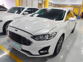 福特 蒙迪欧新能源 2018款 2.0 PHEV 智控时尚型 国VI