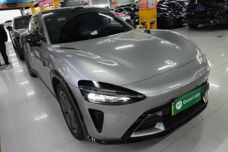 小米汽车 小米YU7 2025款 超长续航后驱版车身外观3