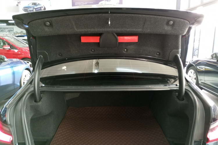 宝马3系 2021款 改款 325Li xDrive M运动套装机舱底盘23