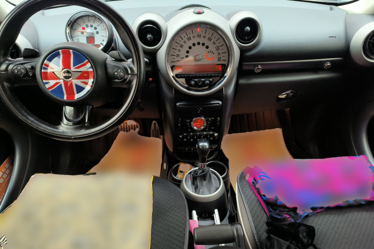 MINI Countryman 2011款 1.6T COOPER S ALL4 5座版中控内饰12