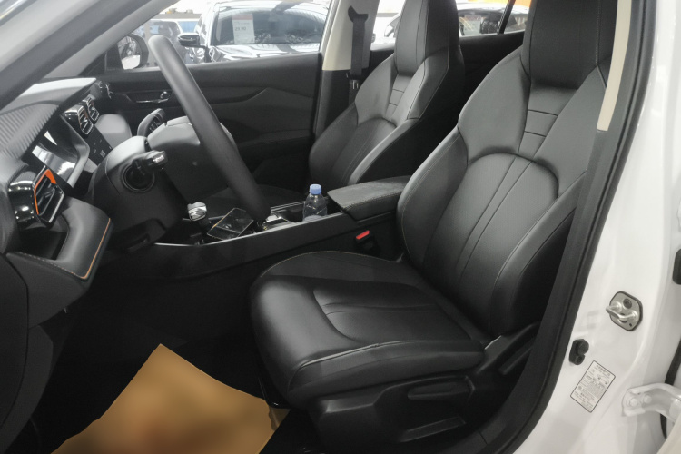 东风风神 奕炫 2024款 1.5L 自动劲速版局部细节19