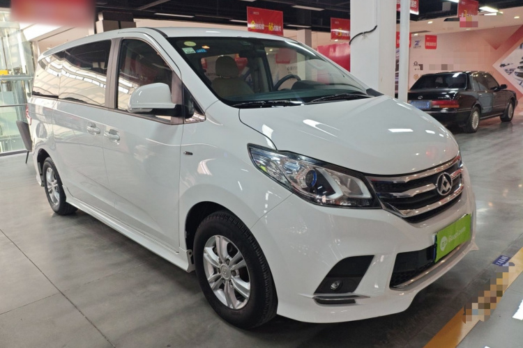 上汽大通MAXUS 大通G10 2018款 PLUS 2.0T 自动智享版车身外观3