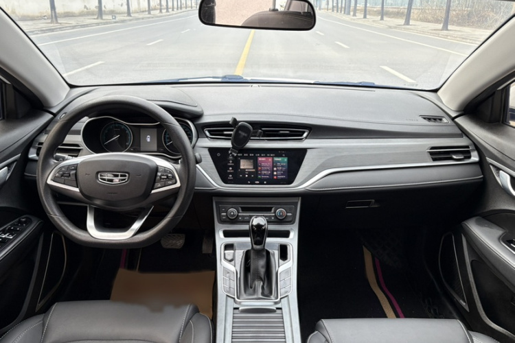 吉利汽车 帝豪 2021款 UP 1.5L CVT豪华型中控内饰7004