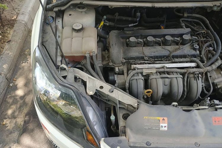 福特 福克斯 2013款 两厢经典 1.8L 手动百万纪念版局部细节9006