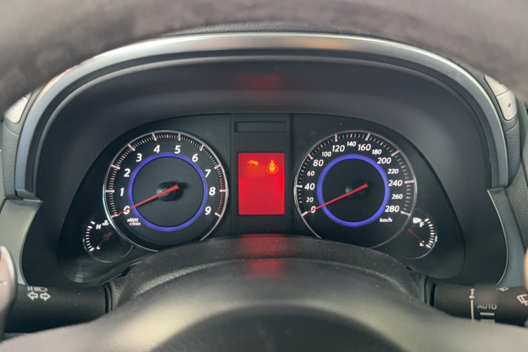 英菲尼迪FX 2011款 FX35 标准版局部细节14