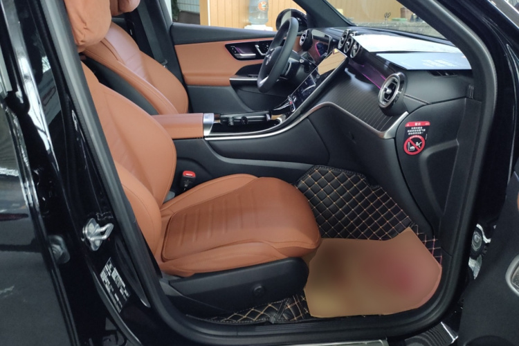 奔驰GLC 2023款 改款 GLC 300 L 4MATIC 豪华型 7座中控内饰41