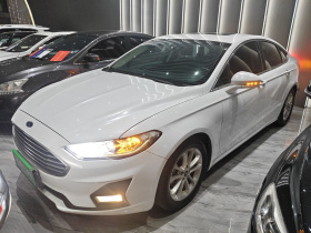 福特 蒙迪欧 2020款 EcoBoost 180 时尚型