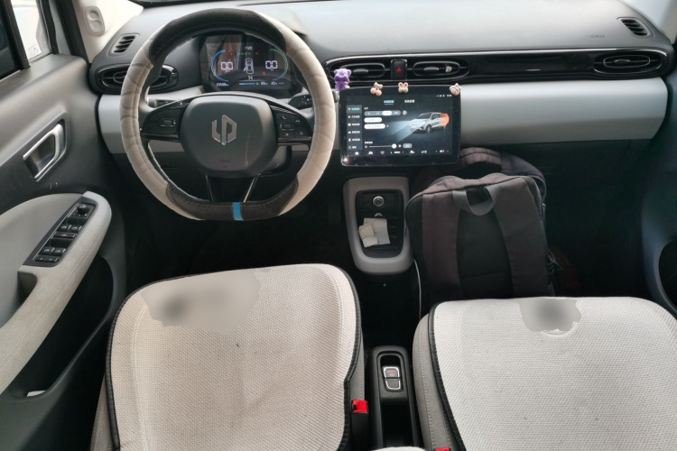 零跑汽车 零跑T03 2023款 403轻享版中控内饰12