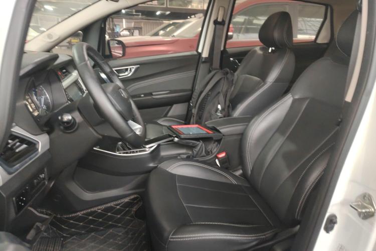 吉利汽车 远景X3 2019款 升级版 1.5L CVT精英型局部细节19