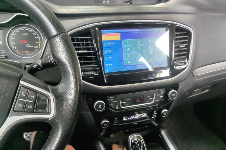 吉利汽车 远景X6 2016款 1.3T CVT豪华型局部细节16